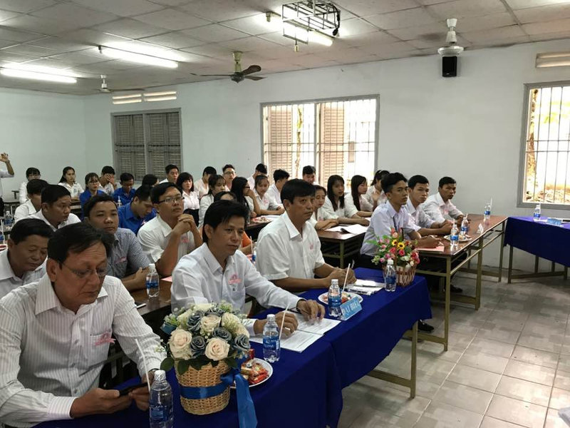 canh hoi nghi anh duc anh dungi.jpg